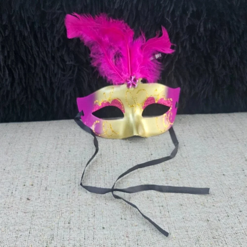 Party Mask Light Up Deep Pink Fuax Feather Masquerade Pink/Gold Face Mask New